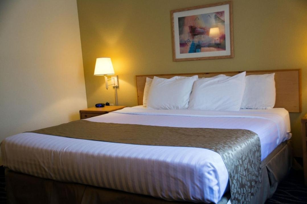 Boarders Inn & Suites By Cobblestone Hotels - Wautoma Luaran gambar