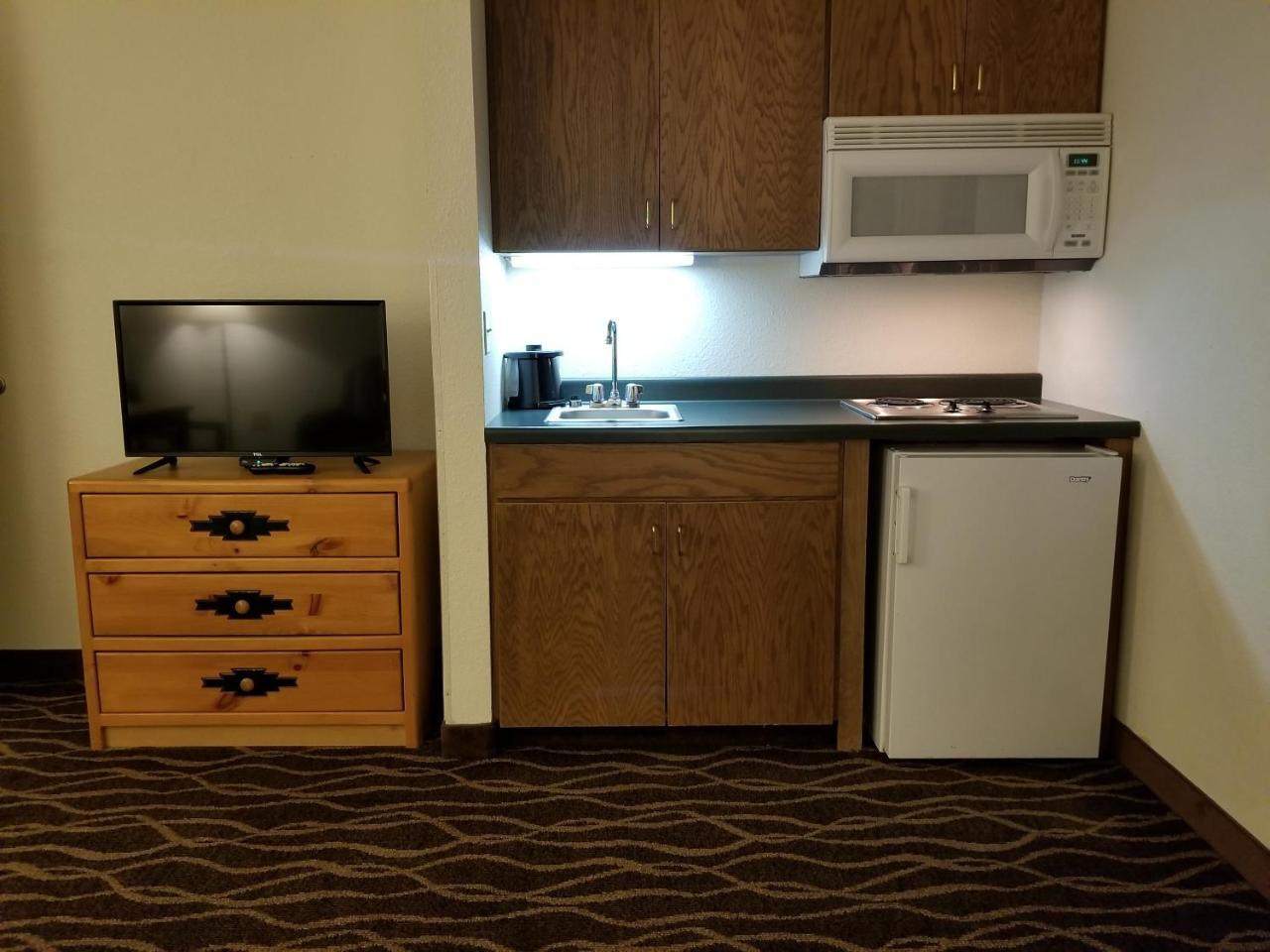 Boarders Inn & Suites By Cobblestone Hotels - Wautoma Luaran gambar